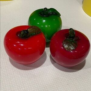 Set of 3 vintage hand-blown glass apple measures 3" in both diameter and height